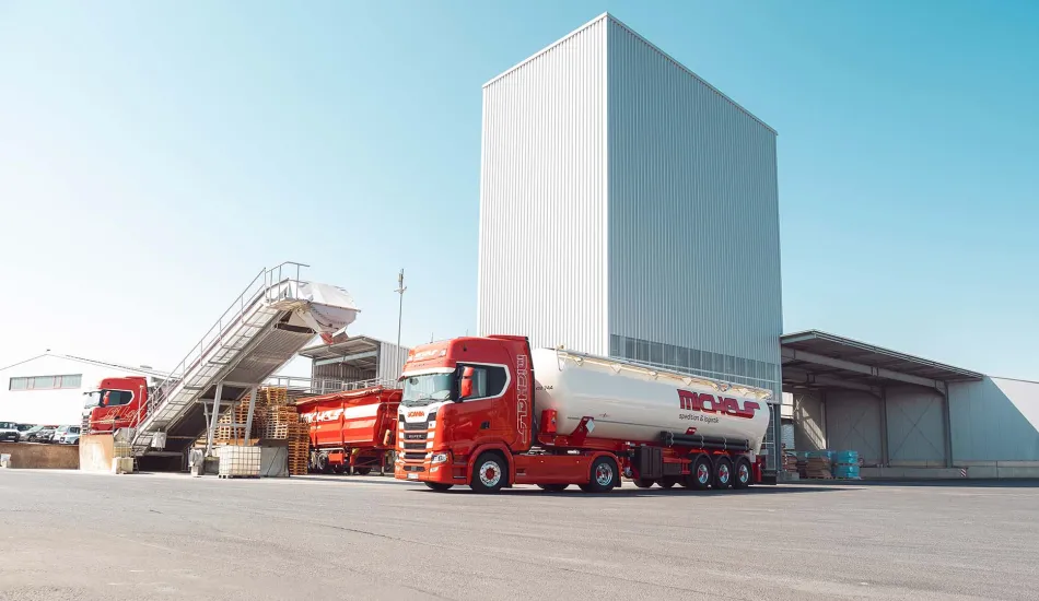 Silotransporte - Spedition Karl Michels - Slider 1