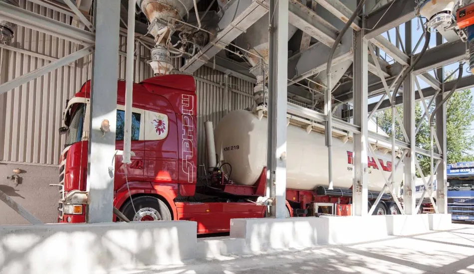 Silotransporte - Spedition Karl Michels - Slider 3