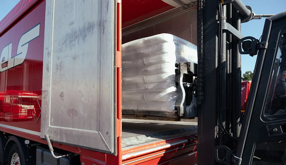 Beladung LKW Gabelstapler Walking-Floor