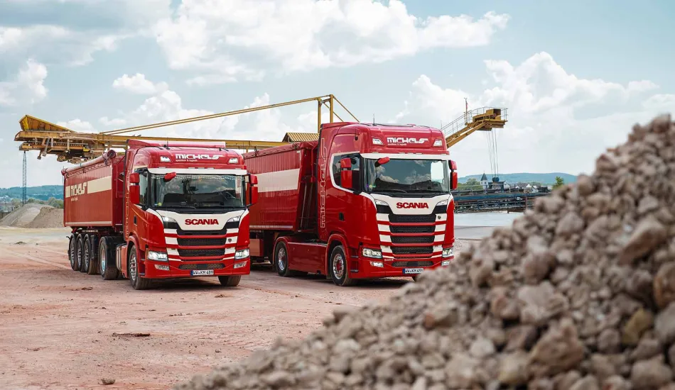 Sattelkippertransporte Spedition Karl Michels - Slider 5