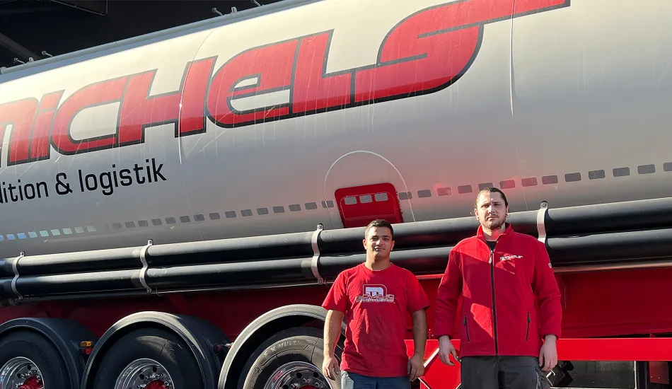 Lkw Azubis Berufskraftfahrer Auszubildende Ausbildung Führerschein