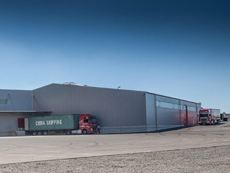 2016 Neubau Lagerhalle Spedition LKW Außen