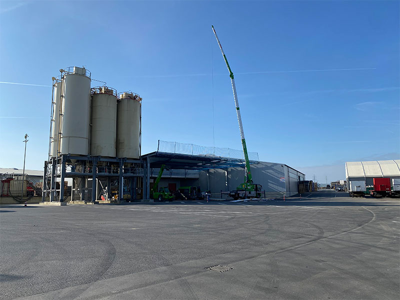 2020 Überdachung Lagerflächen Spedition Silo Kran