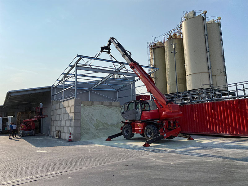2020 Überdachtung Schüttgutbox Kran Speditionsgelände Hochsilolager